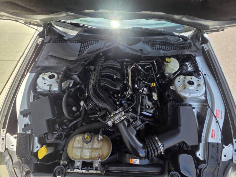 2016 Ford Mustang V6