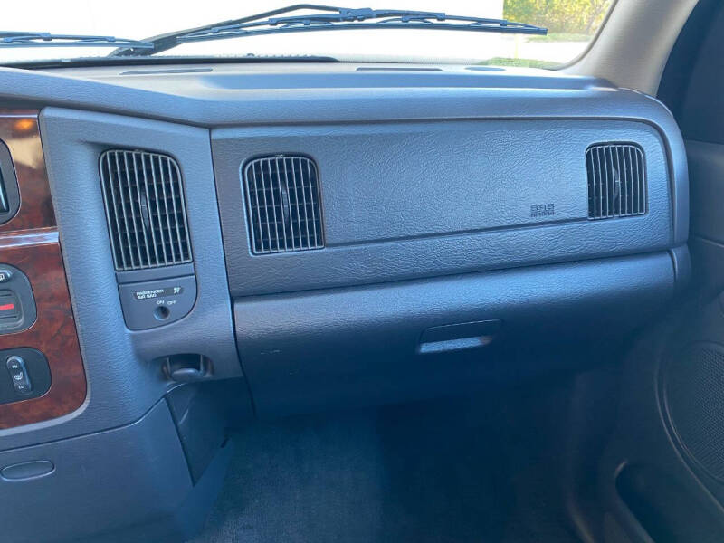 2002 Dodge Ram 1500 SLT Plus