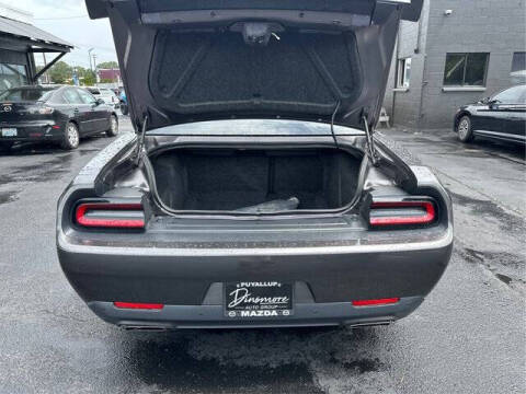 2015 Dodge Challenger SRT 392