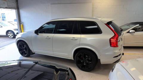 2017 Volvo XC90 T8 eAWD R-Design