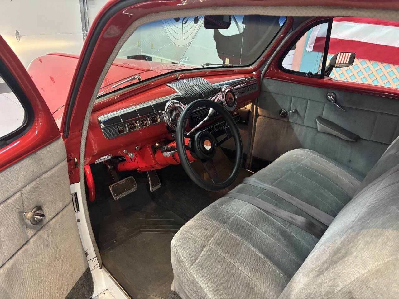 1946 Ford Tudor 23