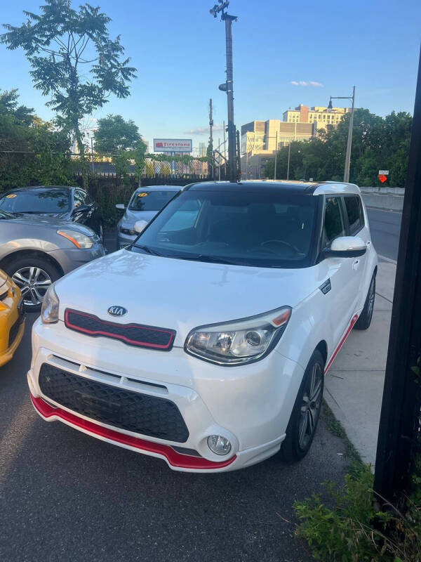 2014 Kia Soul +