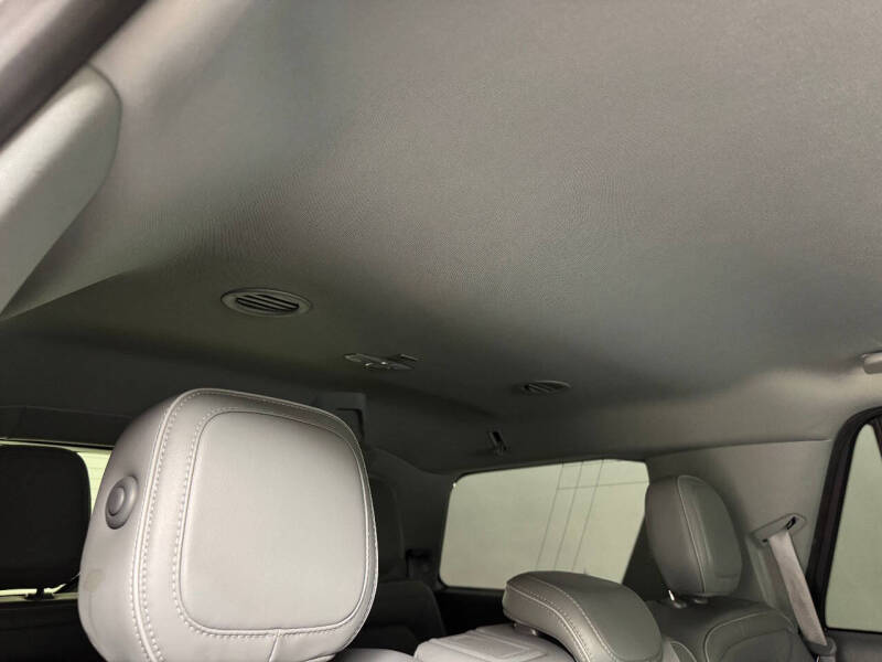 2019 Lincoln Navigator Select