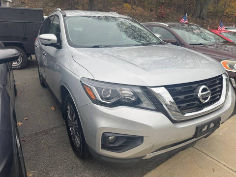 2019 Nissan Pathfinder SV