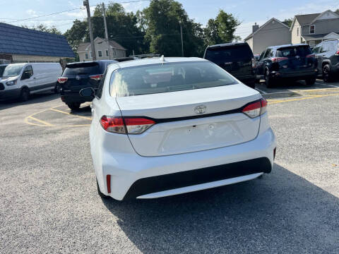 2022 Toyota Corolla LE