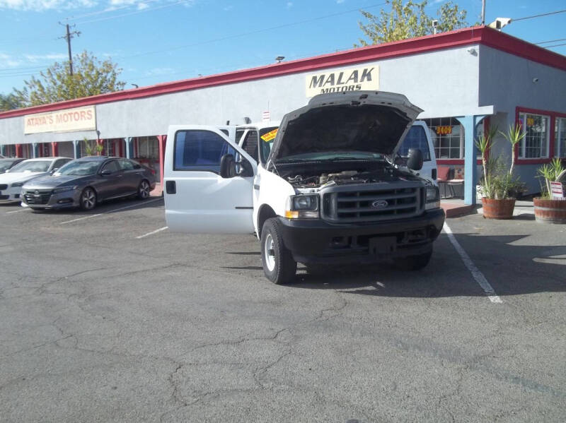 2002 Ford F-350 Super Duty XLT photo 52