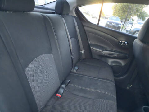 2019 Nissan Versa SV