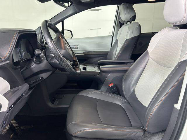 2022 Toyota Sienna XSE 7-Passenger