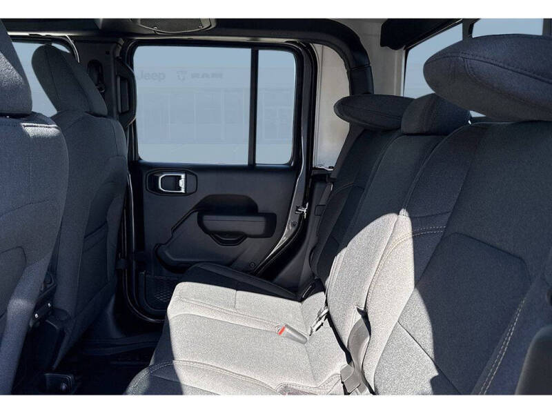 2026 Jeep Gladiator Willys