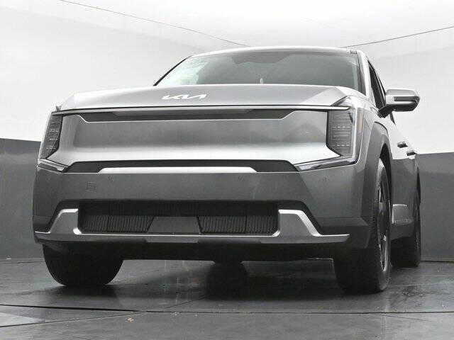 2024 Kia EV9 Light Long Range