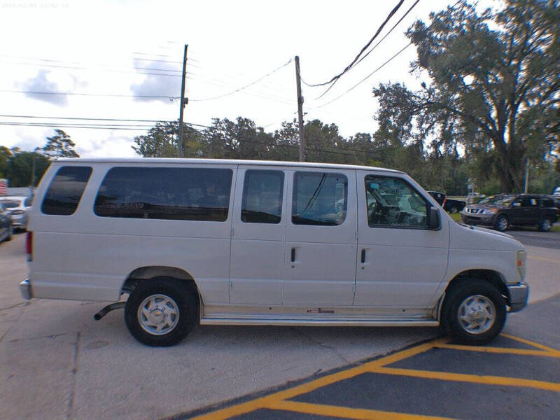 2012 Ford E-Series E-350 SD XLT