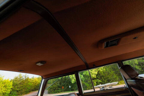 1989 Jeep Grand Wagoneer