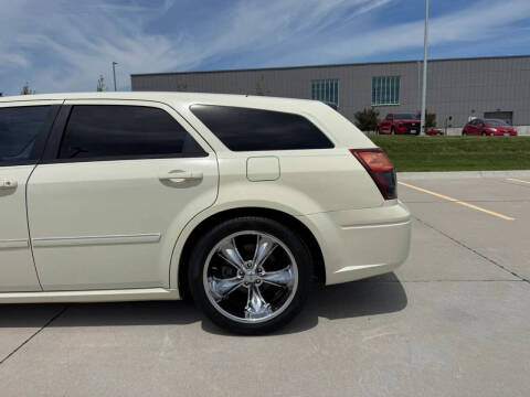 2005 Dodge Magnum RT