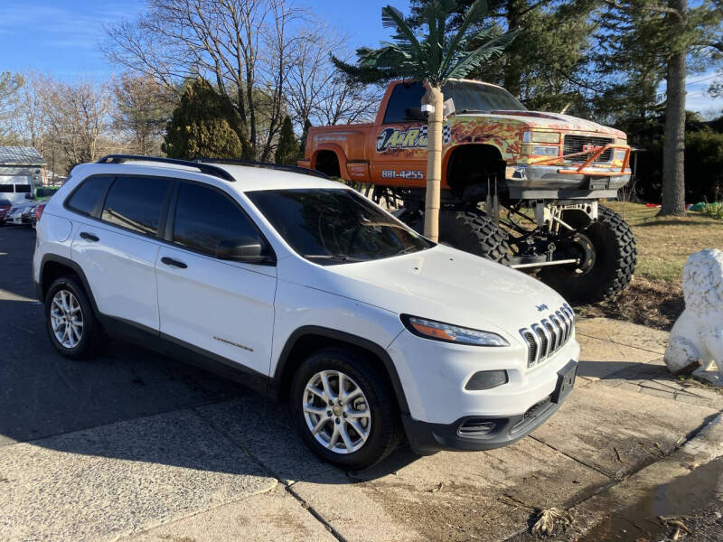 2016 Jeep Cherokee Sport