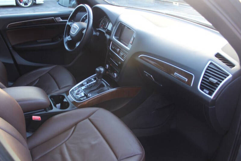 2015 Audi Q5 2.0T quattro Premium Plus