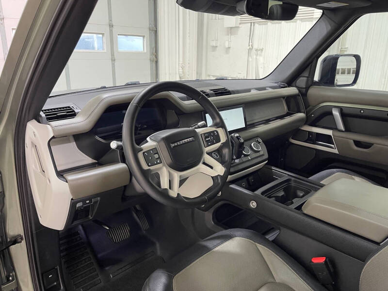 2022 Land Rover Defender 90 X-Dynamic HSE
