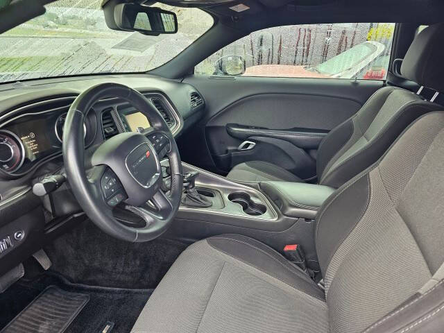 2015 Dodge Challenger SXT