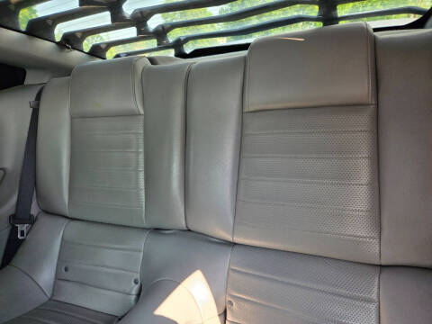 2005 Ford Mustang GT Deluxe