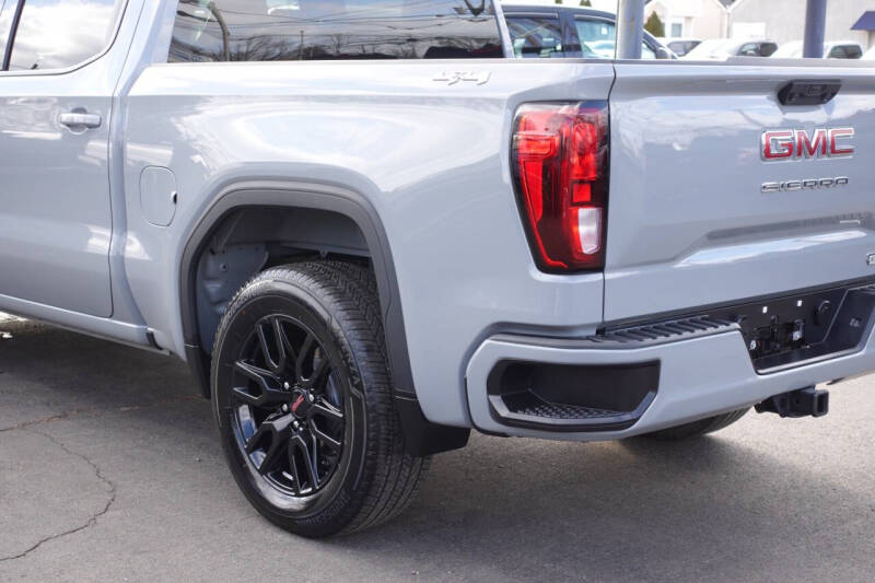 2024 GMC Sierra 1500 Elevation Standard
