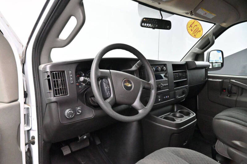 2024 Chevrolet Express 2500