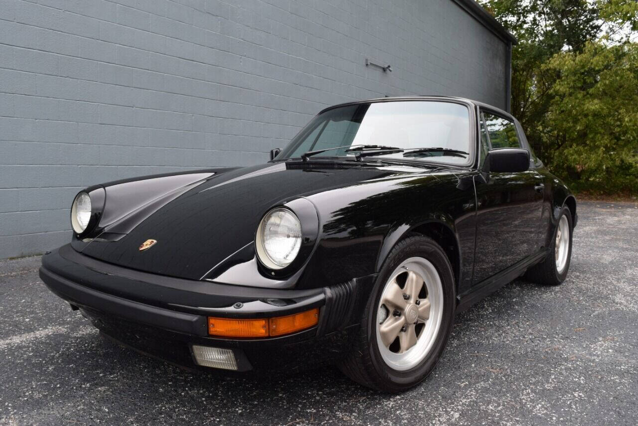1986 Porsche 911 available for Auction