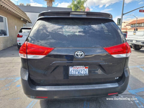 2011 Toyota Sienna LE 8-Passenger