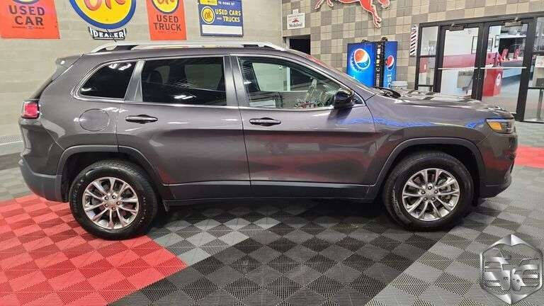 2019 Jeep Cherokee for sale at Autostars Motor Group in Yakima, WA