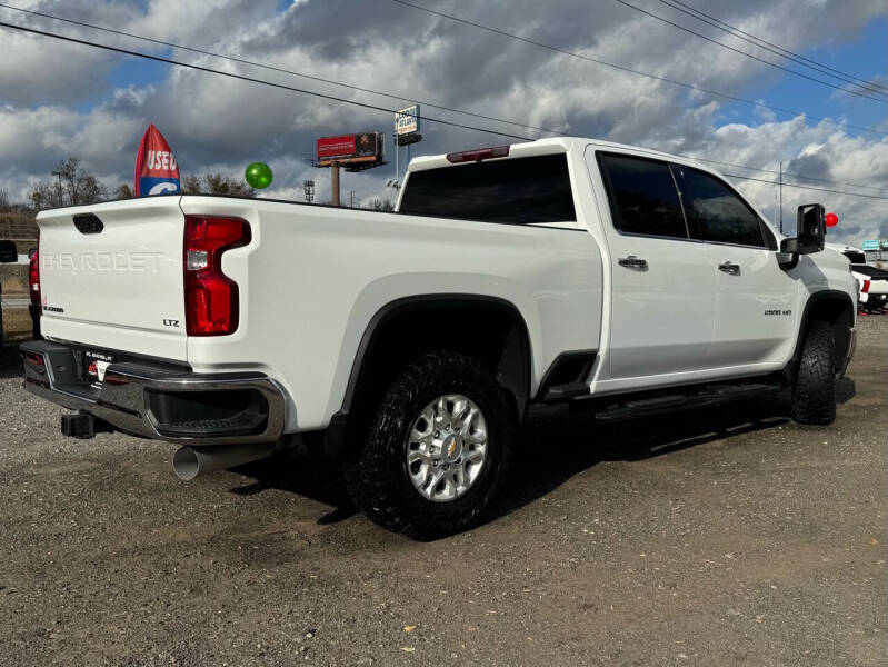 2023 Chevrolet Silverado 2500HD LTZ photo 9