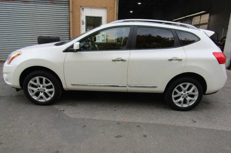 2013 Nissan Rogue SV w/SL Package