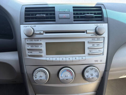 2011 Toyota Camry LE