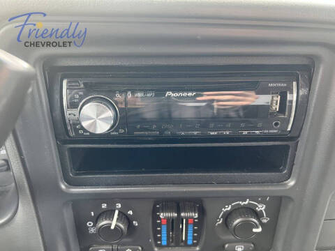 2004 Chevrolet Silverado 1500 LS