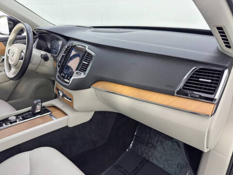 2021 Volvo XC90 Recharge T8 Inscription Expression 7P