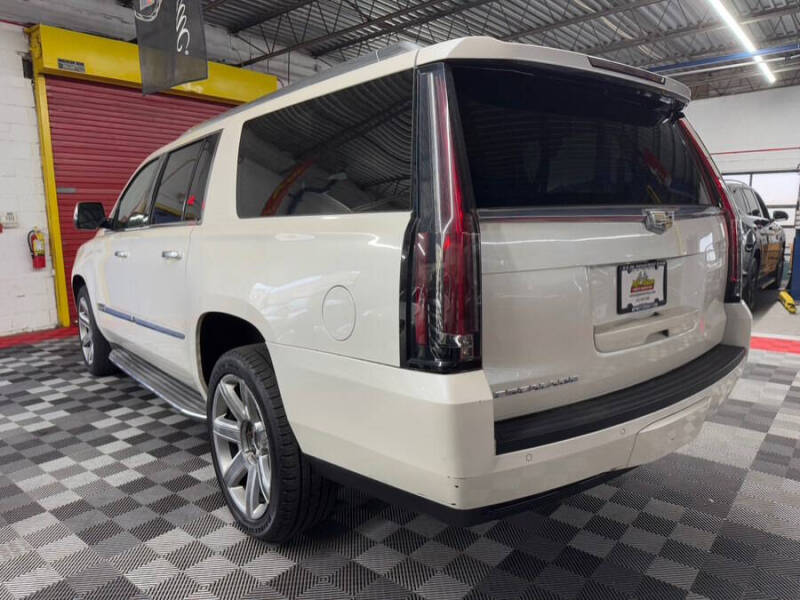 2015 Cadillac Escalade ESV Luxury