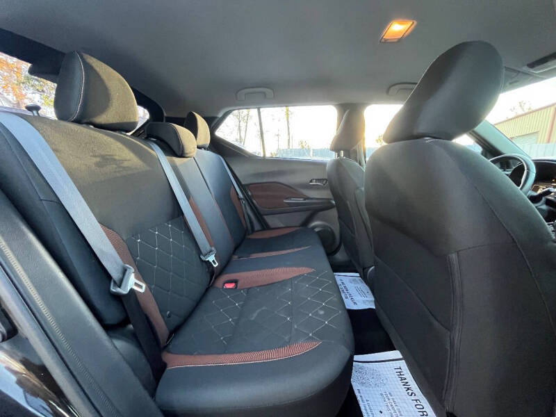 2018 Nissan Kicks SR