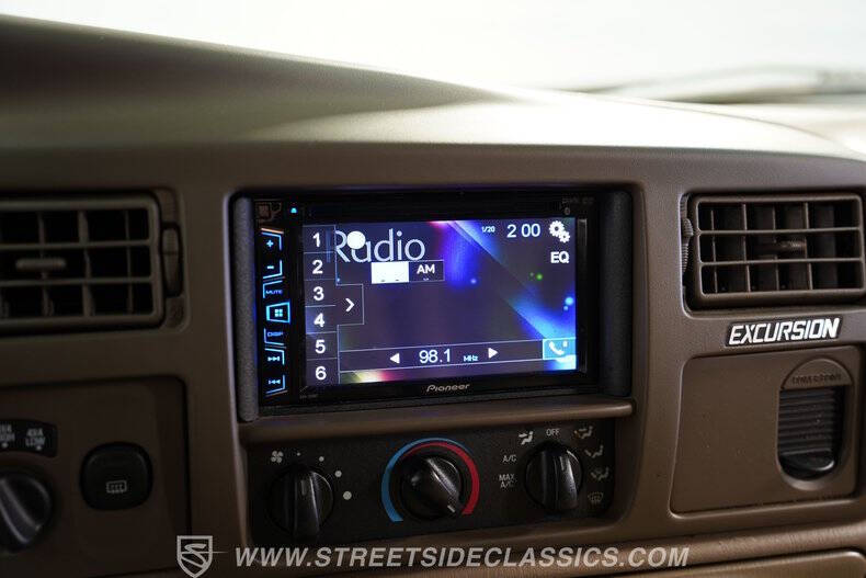 2002 Ford Excursion XLT