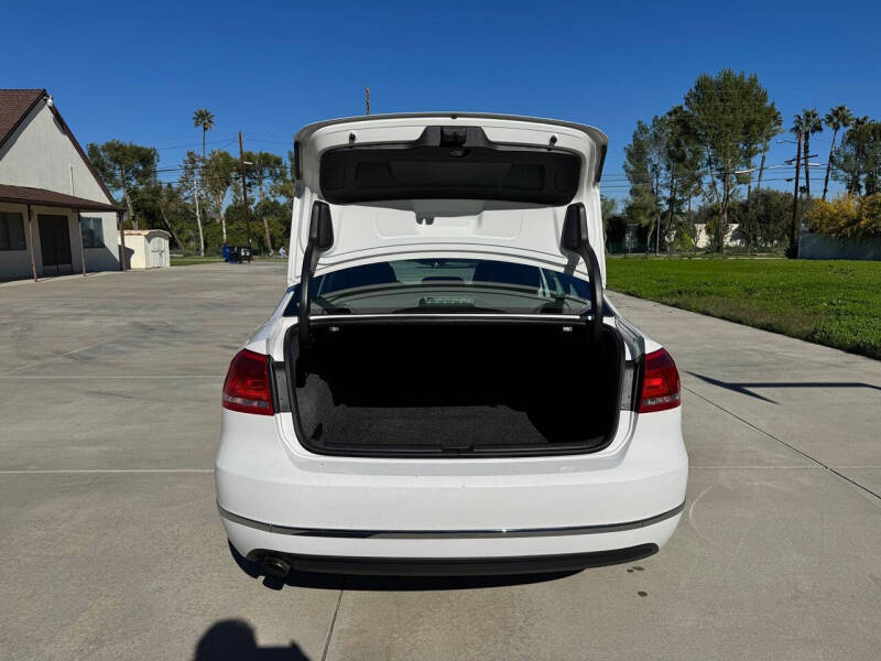 2015 Volkswagen Passat 1.8T SE