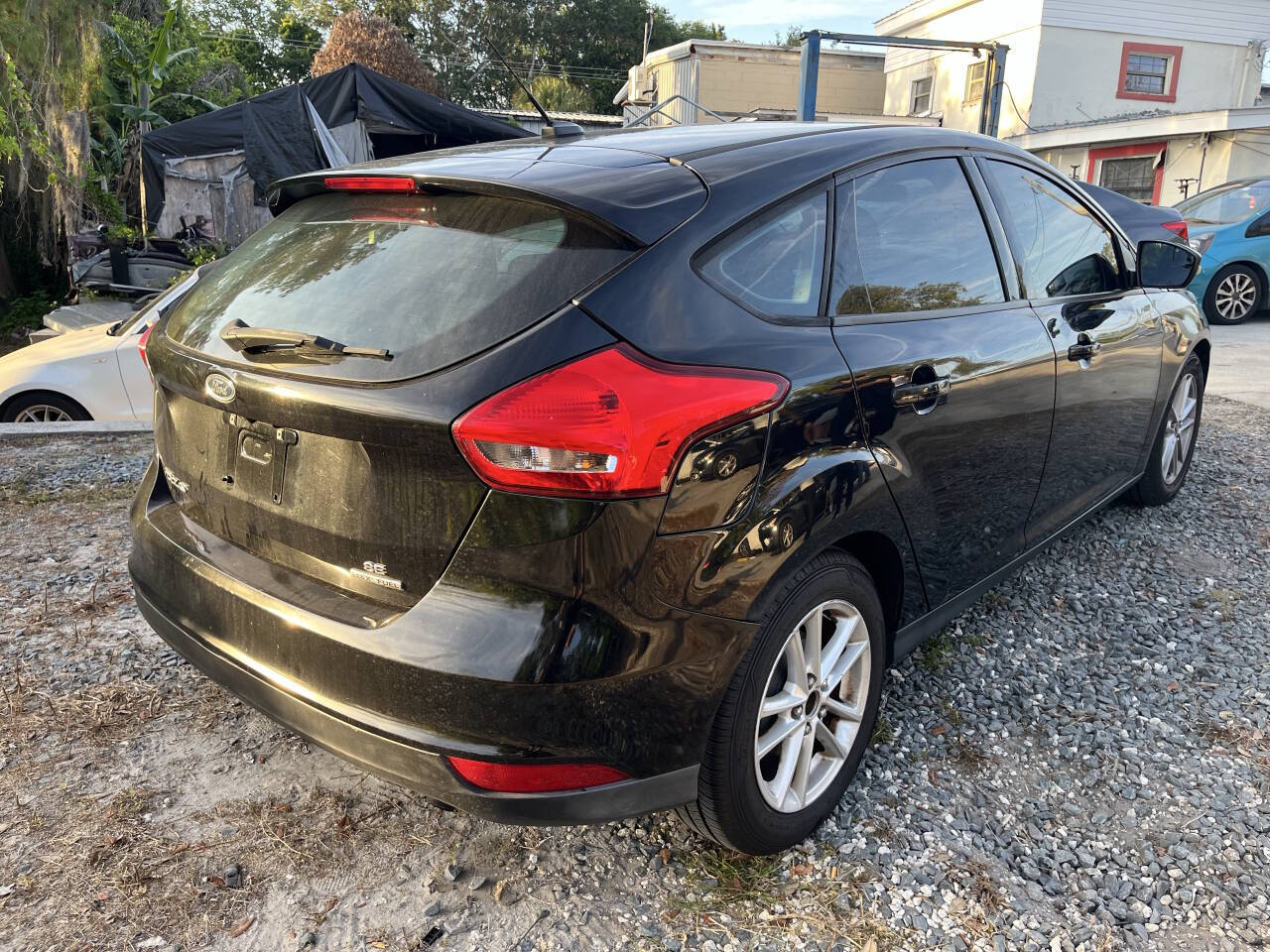 Black 2016 Ford Focus SE SE 4dr Hatchback 2