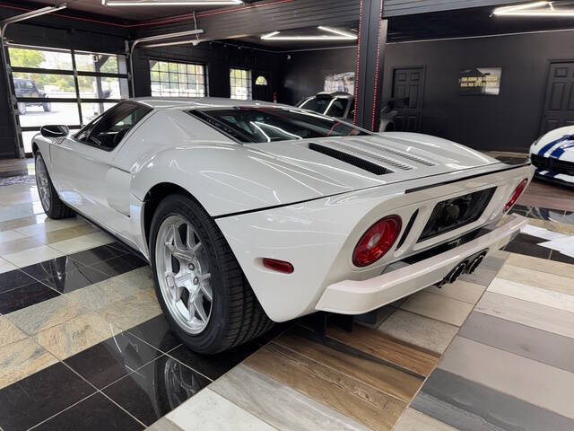 2005 Ford GT