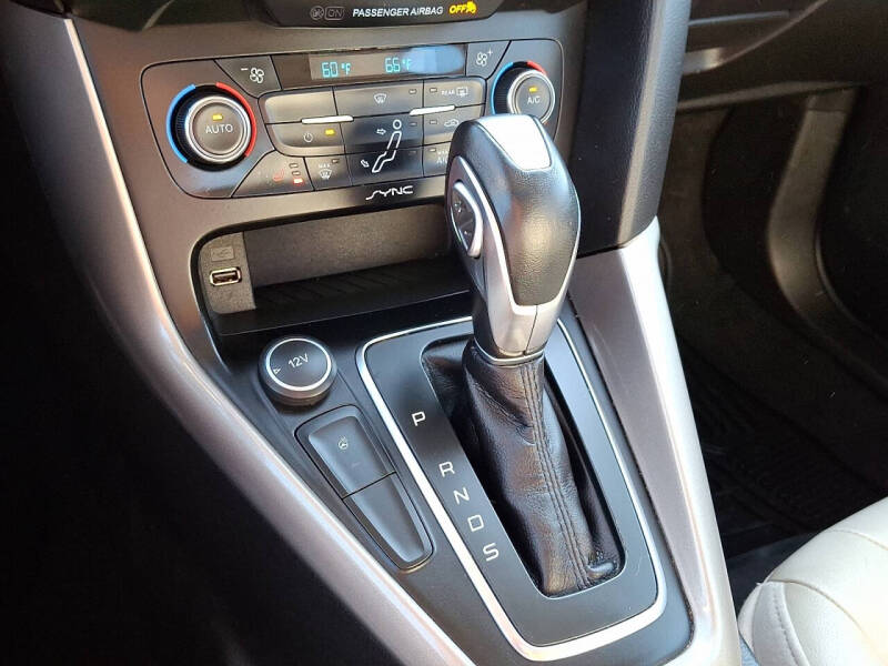 2015 Ford Focus Titanium