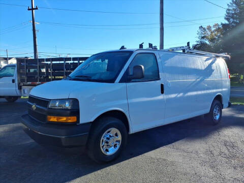 2021 Chevrolet Express 2500 Photo