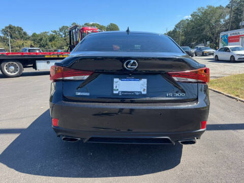 2018 Lexus IS 300