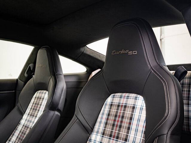 2025 Porsche 911 Turbo