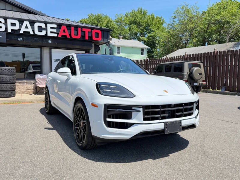 2024 Porsche Cayenne S Coupe
