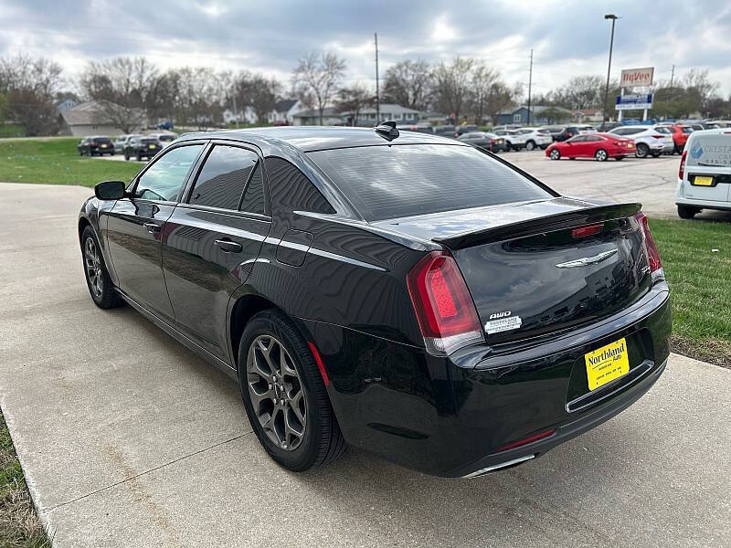 2018 Chrysler 300 S