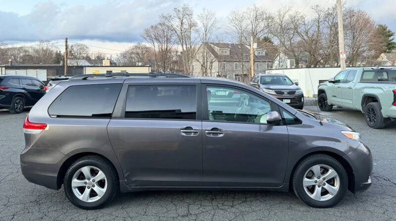2012 Toyota Sienna