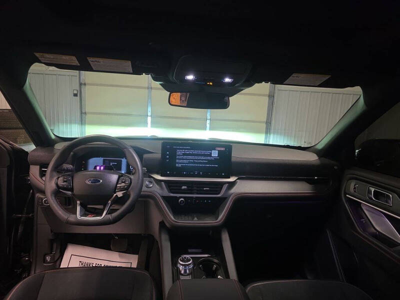 2025 Ford Explorer ST