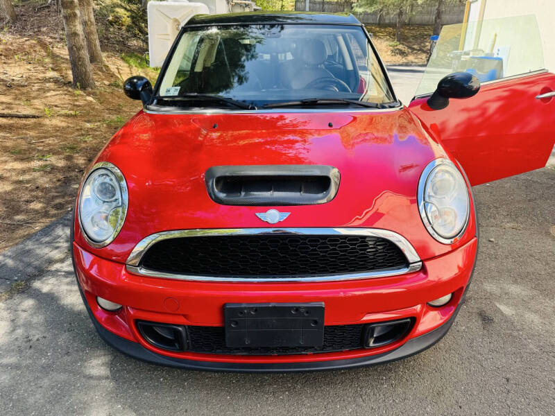 Used 2014 MINI Cooper S with VIN WMWZG3C58ET800642 for sale in Westfield, MA