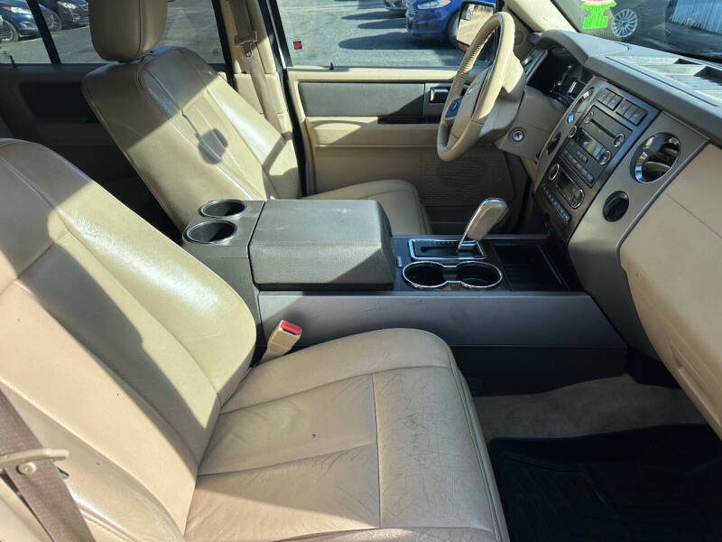 2012 Ford Expedition EL XLT