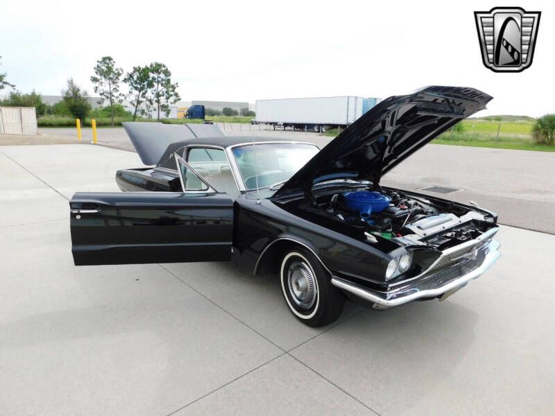 1966 Ford Thunderbird