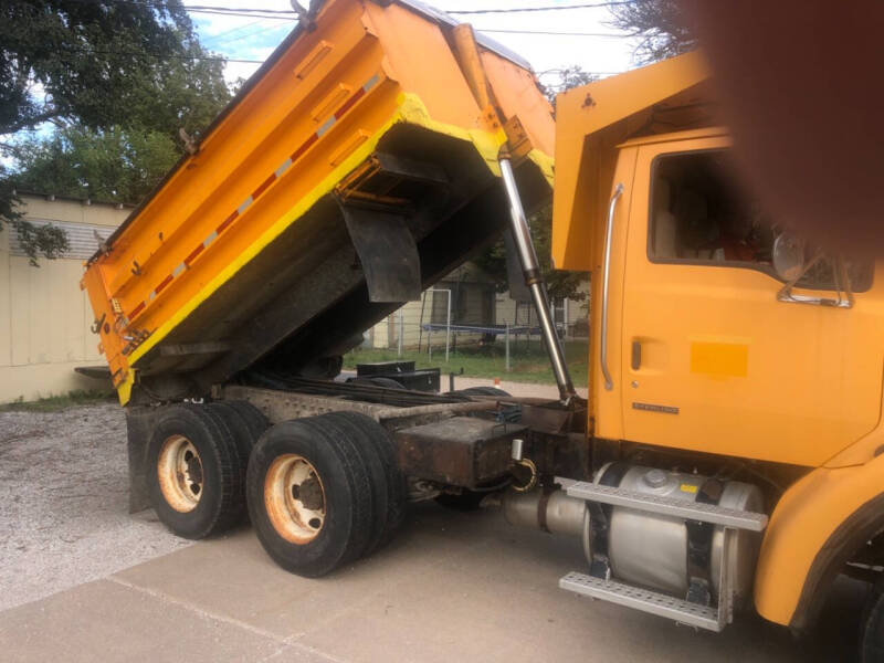 2005 Sterling LT7501